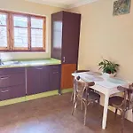 Preciosa Casa Grande Con Patio En 8pax بيت للعطل