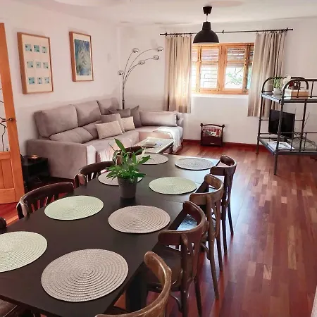 Preciosa Casa Grande Con Patio En 8pax Seville