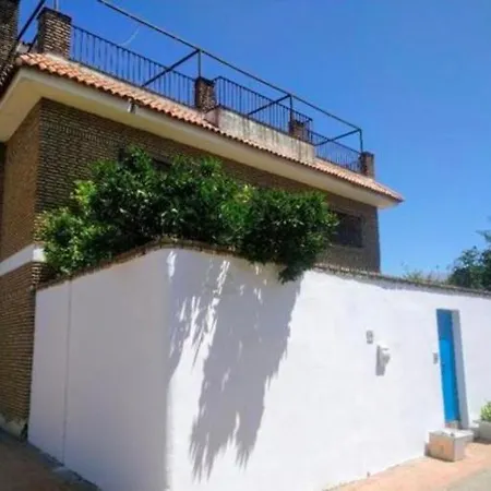 Preciosa Casa Grande Con Patio En 8pax סביליה
