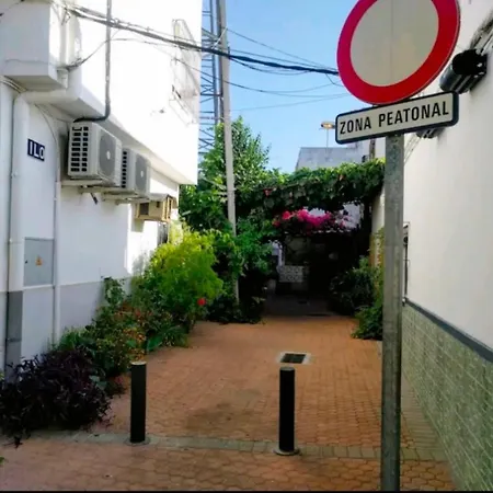 Preciosa Casa Grande Con Patio En 8pax בית נופש סביליה