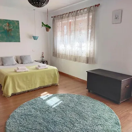 Preciosa Casa Grande Con Patio En 8pax בית נופש *