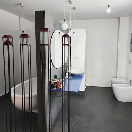Preciosa Casa Grande Con Patio En 8pax