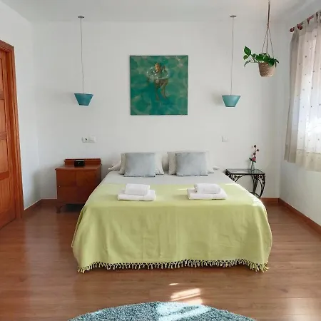 Preciosa Casa Grande Con Patio En 8pax Feriehus